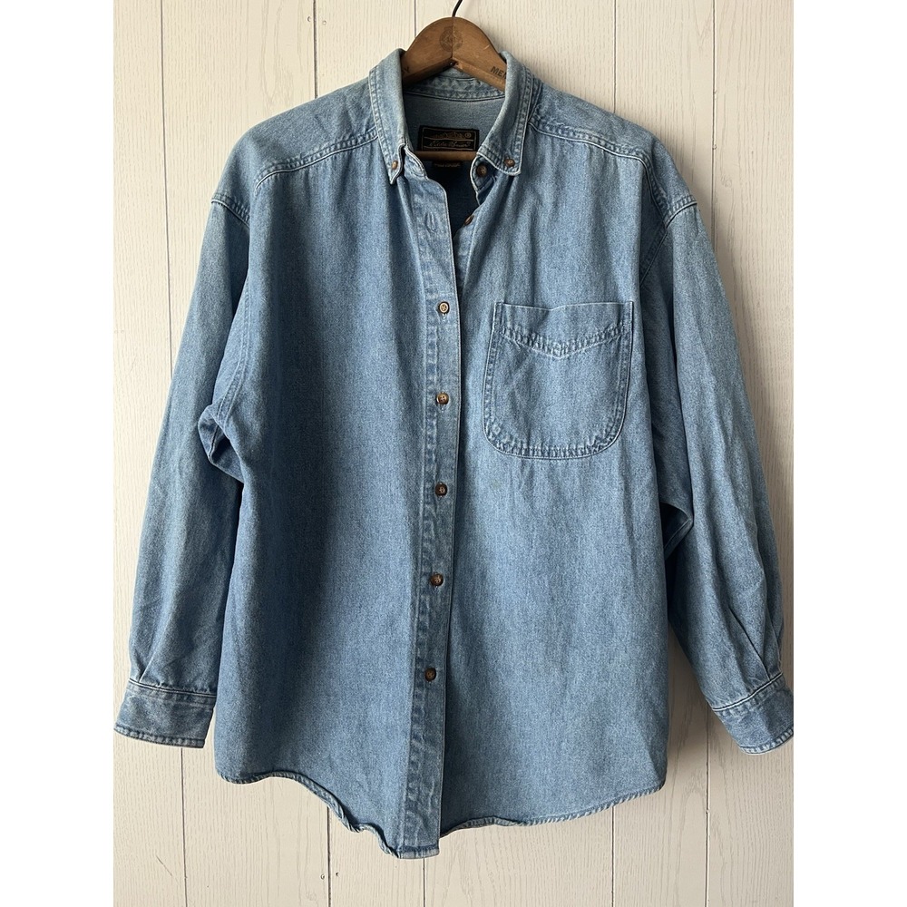 Eddie Bauer Mens M Denim Shirt Button Down Light Wash Faded 100% Cotton Pocket